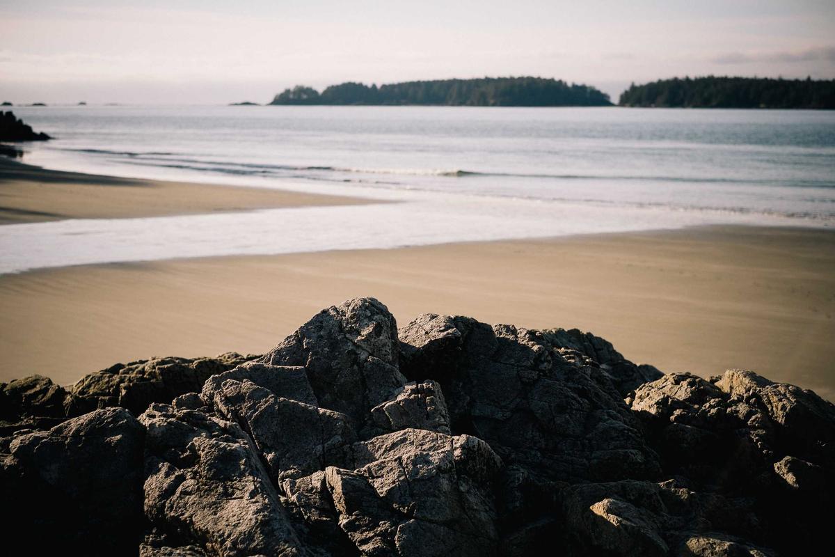Bali's Coastal Communities Brace for Increased Tsunami Risks